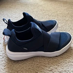 Vans Ultrarange slip ons